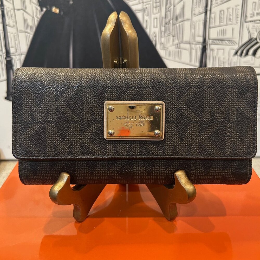 Michael Kors Jet Set Signature Checkbook Wallet